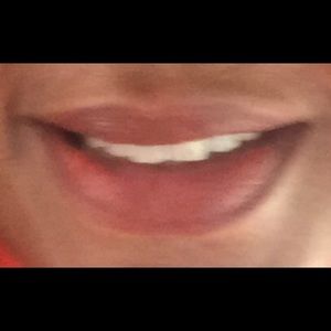 Meet your Posher, Neila